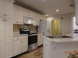 1076 Amber Ln, Auburn, Al 36830 in Auburn, AL (Photo 2 of 11)