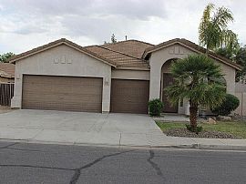 2831 E San Tan St, Chandler, Az 85225 in Chandler, AZ