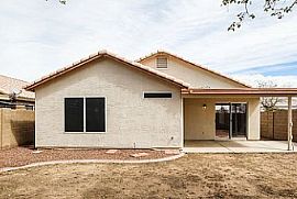 24802 N 36th Dr, Glendale, Az 85310 in Glendale, AZ (Photo 2 of 8)