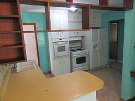 705 Sheridan Rd, Kenosha, Wi 53140 in Kenosha, WI (Photo 3 of 10)