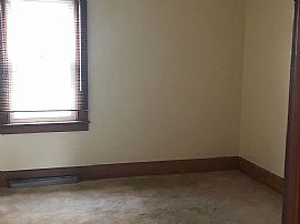 4644 Short Rd, Racine, Wi 53402 in Racine, WI (Photo 6 of 10)