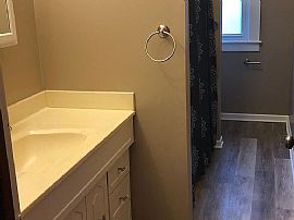 4644 Short Rd, Racine, Wi 53402 in Racine, WI (Photo 7 of 10)