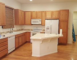 16560 E 104th Pl, Commerce City, Co 80022 in Commerce City, CO (Photo 2 of 8)