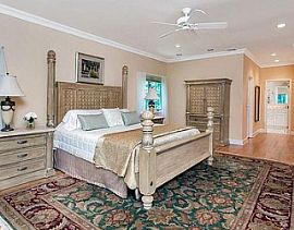 Magnificent 5 Bedroom House. 9 Spring Hill Ln E, Stamford, Ct 0 in Stamford, CT (Photo 9 of 12)
