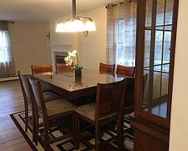 22 Crane St, Fairfield, Ct 06825 in Fairfield, CT (Photo 3 of 7)