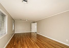 22 Crane St, Fairfield, Ct 06825 in Fairfield, CT (Photo 6 of 7)