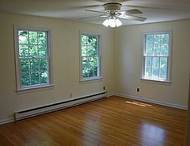 27 Tremont St, Cos Cob, Ct 06807 in Cos Cob, CT (Photo 6 of 9)