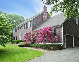 25 Long View Dr, Simsbury, Ct 06070 in Simsbury, CT