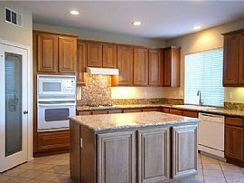 Very Conducive Home  in Valencia, CA (Photo 2 of 11)