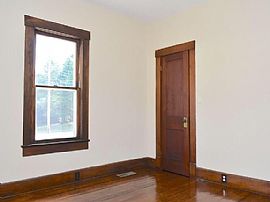 528 Simpson St, Florence, Al 35630 in Florence, AL (Photo 4 of 8)