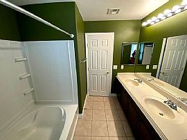 8072 Retriever Ave, Las Vegas, Nv 89147 in Las Vegas, NV (Photo 11 of 12)