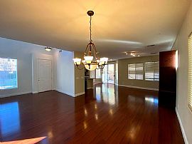 8072 Retriever Ave, Las Vegas, Nv 89147 in Las Vegas, NV (Photo 7 of 12)