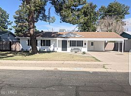 2504 E Flower St, Phoenix, Az 85016 in Phoenix, AZ