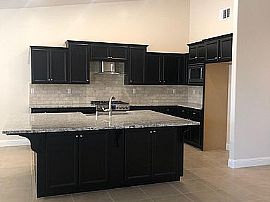 4bed 2bath in Madera, CA (Photo 4 of 7)