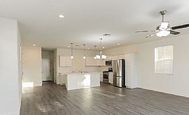 3218 W Glendale Ave #29, Phoenix, Az 85051 in Phoenix, AZ (Photo 2 of 4)