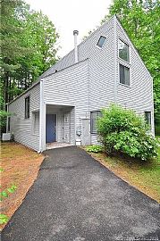 5 Talcott Forest Rd Apt Q, Farmington, Ct 06032 in Farmington, CT