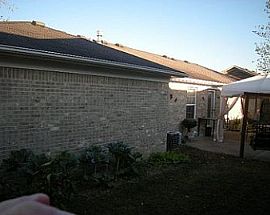 House Available For Rent. 10517 Autumn Creek Pl, Louisville, Ky in Louisville, KY (Photo 2 of 11)