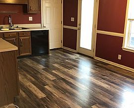 House Available For Rent. 10517 Autumn Creek Pl, Louisville, Ky in Louisville, KY (Photo 4 of 11)