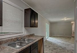 511 Brooksdale Dr, Tuscaloosa, Al 35401 in Tuscaloosa, AL (Photo 4 of 10)