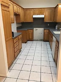 24657 Carolyn Ave, Moreno in Moreno Valley, CA (Photo 4 of 12)