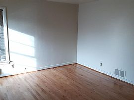 936 Wilson Ave, Reno, Nv 89502 in Reno, NV (Photo 3 of 9)