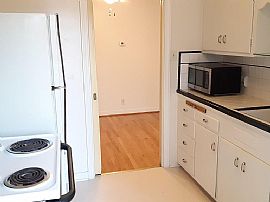 936 Wilson Ave, Reno, Nv 89502 in Reno, NV (Photo 5 of 9)