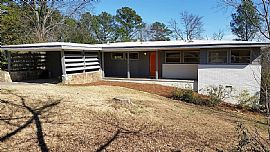 1553 Valley View Cir, Birmingham, Al 35209 in Birmingham, AL