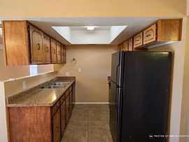932 Corte Rey, Sierra Vista, Az 85635 in Sierra Vista, AZ (Photo 4 of 12)