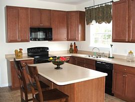 215 Peach Hill Dr, Lexington, Sc 29072  in Lexington, SC (Photo 3 of 10)