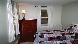 17 Perry Ave, Middletown, Ri 02842 in Middletown, RI (Photo 6 of 6)