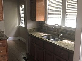 704 E 9th St, Anniston, Al 36207 in Anniston, AL (Photo 4 of 8)