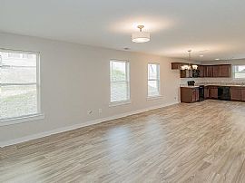 65 Deer Creek Dr, Odenville, Al 35120 in Odenville, AL (Photo 4 of 12)