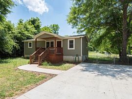 108 Mimosa Ave, Auburn, Al 36830 in Auburn, AL