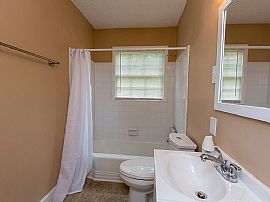 1505 Bobolink Ln Ne, Center Point, Al 35215 in Birmingham, AL (Photo 10 of 12)