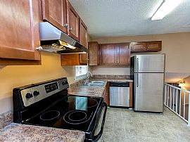 1505 Bobolink Ln Ne, Center Point, Al 35215 in Birmingham, AL (Photo 6 of 12)