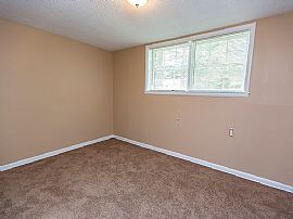 1505 Bobolink Ln Ne, Center Point, Al 35215 in Birmingham, AL (Photo 7 of 12)