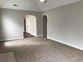 139 Flagstone Ln, Calera, Al 35040 in Calera, AL (Photo 2 of 12)