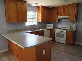 11597 Branchwood Dr, Fairhope, Al 36532 in Fairhope, AL (Photo 4 of 10)