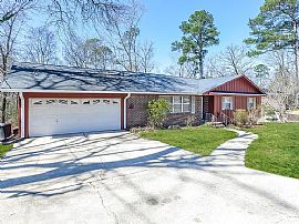 2000 Thornhill Rd, Fultondale, Al 35068 in Fultondale, AL (Photo 2 of 12)