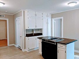 107 Hugh Cir, Homewood, Al 35209 in Homewood, AL (Photo 8 of 12)