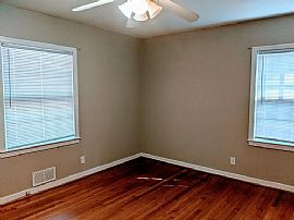 107 Hugh Cir, Homewood, Al 35209 in Homewood, AL (Photo 9 of 12)