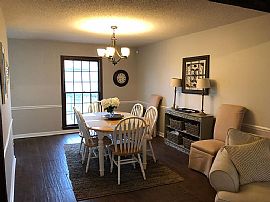 604 Farr Cir, Hoover, Al 35226 in Hoover, AL (Photo 5 of 12)