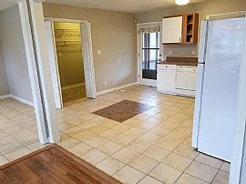 1705 Hampton Rd Nw, Huntsville, Al 35816 in Huntsville, AL (Photo 5 of 12)