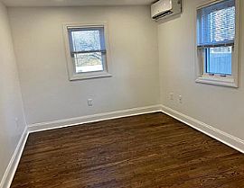 254 Metacom Ave, Warren, Ri 02885  Lovely House in Warren, RI (Photo 7 of 9)