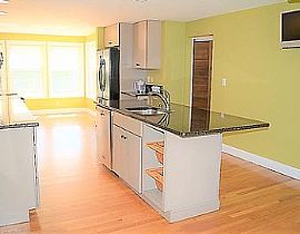 Peaceful  House. 1 Longmeadow Ave, Middletown, Ri 02842 in Middletown, RI (Photo 5 of 11)