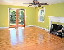 Peaceful  House. 1 Longmeadow Ave, Middletown, Ri 02842 in Middletown, RI (Photo 7 of 11)