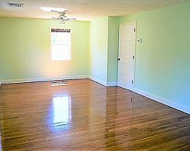 Peaceful  House. 1 Longmeadow Ave, Middletown, Ri 02842 in Middletown, RI (Photo 8 of 11)