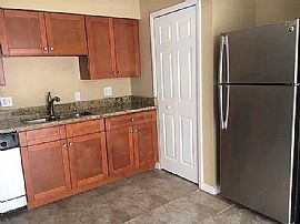 225 Bayhead Dr, Melbourne, Fl 32940 in Melbourne, FL (Photo 4 of 10)