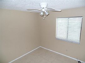 2981 Mallard Dr, Deltona, Fl 32738 in Deltona, FL (Photo 5 of 11)