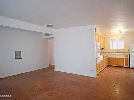 1726 E Glenn St, Tucson, Az 85719 in Tucson, AZ (Photo 3 of 9)